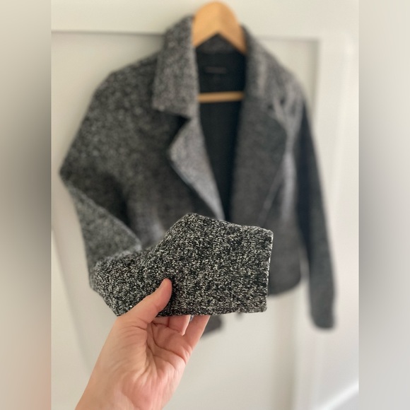 Banana Republic Jacket in Charcoal - Picture 4 of 5